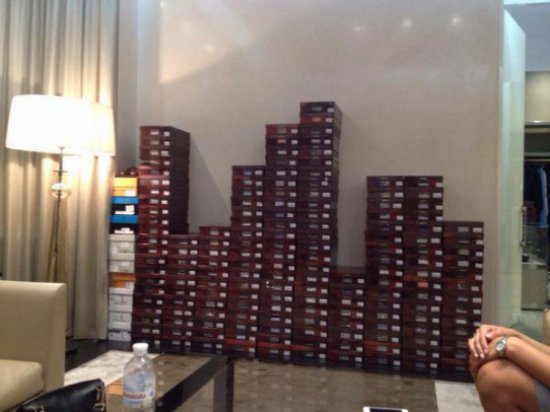 Донецкие бутики подпольно обосновались в Киеве (ФОТО)