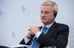 Бильдт прокомментировал ситуацию с незаконным вторжением "гуманитарки" РФ