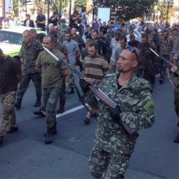 Комбаты сил АТО прокомментировали возмутительный "парад" пленных в Донецке