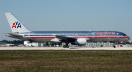 Пилоты American Airlines развернули Boeing к ближайшему аэропорту из-за сообщения в Twitter