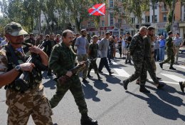Глава ОБСЕ осудил "парад", который устроили террористы в воскресенье в Донецке