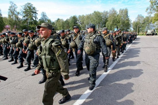 Военнослужащие Нацгвардии на новой бронированной технике отбыли в зону АТО (ВИДЕО)