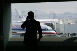 Пассажиры рейса Париж-Даллас отказались лететь с мужчиной, от которого плохо пахло