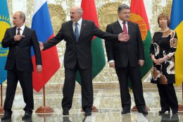 Распределение сил в противостоянии на Донбассе решится до октября, - эксперт