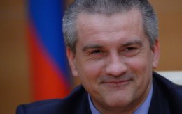 Аксенов решил запретить в Крыму геев
