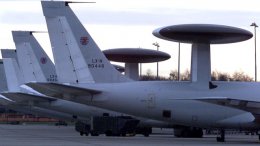 НАТО разместит в Румынии свои самолеты, - Бэсеску