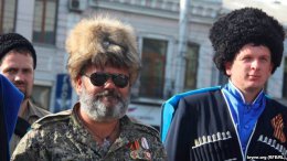 Боевик Александр Можаев замечен на площади Ленина в Симферополе (ФОТО)
