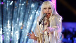 Леди Гага: "Проклятые богачи!"