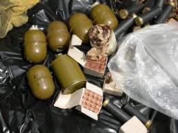 В гараже жителя Днепропетровска нашли целый арсенал оружия (ВИДЕО)