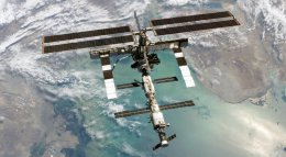 Boeing и SpaceX будут доставлять американских космонавтов на МКС (ВИДЕО)
