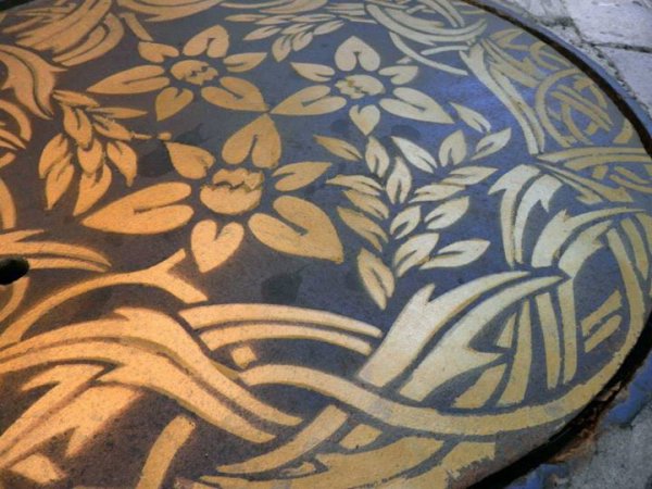 Теперь в Киеве приятно смотреть под ноги (ФОТО)