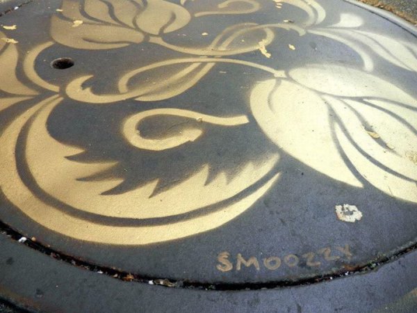 Теперь в Киеве приятно смотреть под ноги (ФОТО)