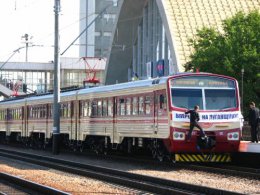"Укрзализныця" восстанавливает движение поездов на Донбассе
