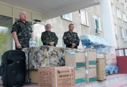 Порошенко освободил от налогов благотворительную помощь для АТО