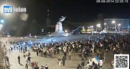 В Харькове снесли памятник Ленину (ВИДЕО)