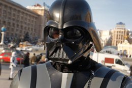 Сегодня ЦИК зарегистрировала шестерых Дартов Вейдеров от Интернет партии Украины