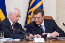 Янукович, Азаров и Пшонка стали гражданами России