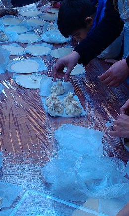 В Киеве поставлен рекорд Украины по количеству приготовленных хинкали (ВИДЕО)