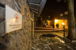 Красный Крест приостановил свою работу в Донецке