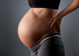 Ученые выяснили, что климатические и природные условия сказываются на беременности и рождаемости