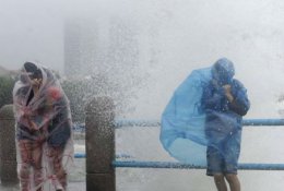 В Японии из-за тайфуна эвакуируют 1 млн человек