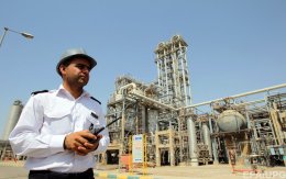Через два месяца иранская компания получит возможность поставлять нефть в Европу