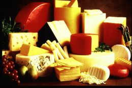 В РФ разрешили ввозить импортную молочную продукцию