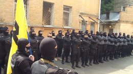 Батальон "Азов" проведет в Харькове факельное шествие 14-го октября