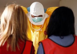 В США врач заразился вирусом Эбола от пациента