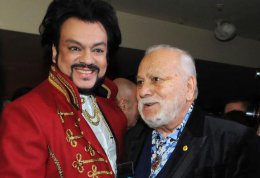 Соседка превратила жизнь отца Филиппа Киркорова в ад