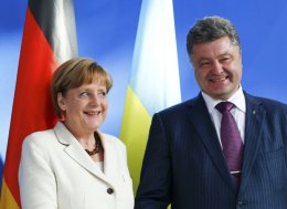 Порошенко заявил, что встреча с Меркель прошла хорошо
