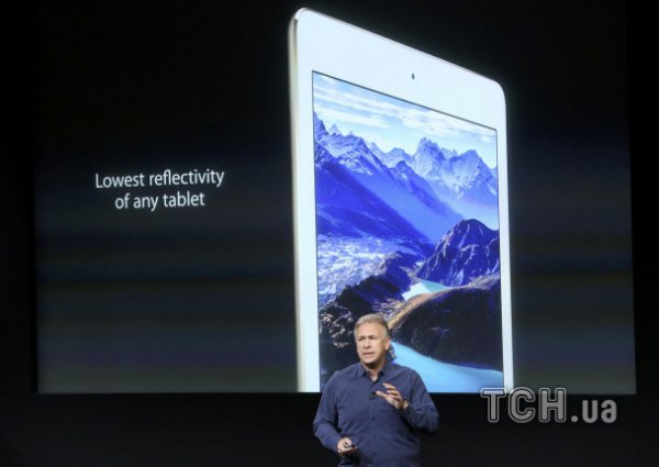 Apple представила новую версию полноразмерного планшета iPad Air (ФОТО)