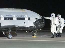Беспилотный шаттл американских ВВС вернулся на Землю