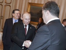 Началась двусторонняя встреча Порошенко с Путиным