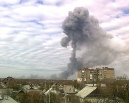 Взрыв в Донецке сорвал собрание сепаратистов: Докладчик упал под кафедру (ВИДЕО)
