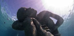 60-тонную подводную скульптуру установили на Багамских островах (ФОТО)
