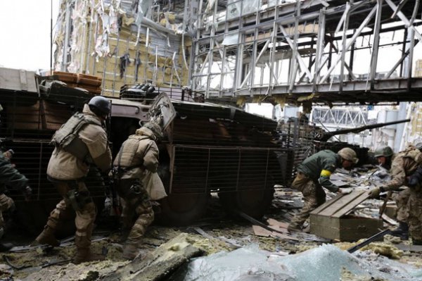 "Киборги" отправляют в последний путь погибшего танкиста (ФОТО)