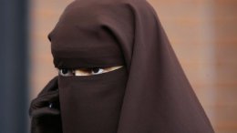 Во Франции произошёл очередной скандал с участием мусульманки
