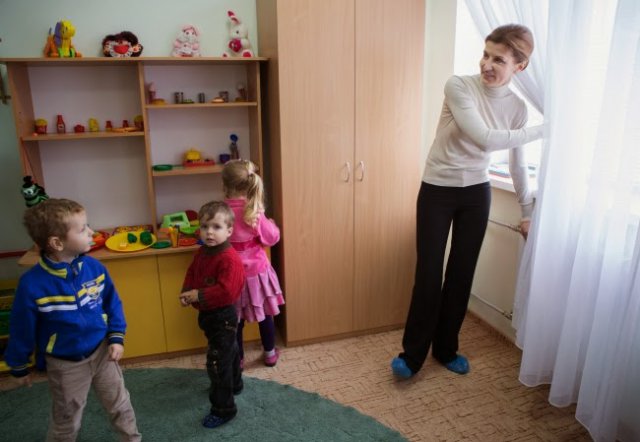 Марина Порошенко посетила Центр социальной реабилитации детей-инвалидов в Броварах (ФОТО)