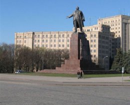 Харьковский суд решил, что памятник Ленину снесли законно