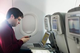 Американская авиакомпания отменила рейс из-за подозрительного названия Wi-Fi