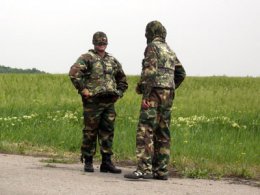 На территорию донецкого предприятия "Новый" террористы заводят тяжелую технику