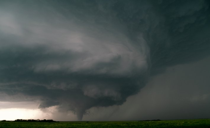 Торнадо – опасное и одновременно завораживающее природное явление (ФОТО)