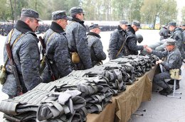 Военные чиновники признали, что помочь армии могут только волонтеры