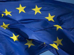 Украинцам начали раздавать "мячи европейскости"