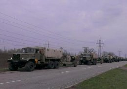 Огромное количество военной техники прибыло в Донецк (ВИДЕО)