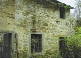 В Испании на продажу выставили заброшенную деревню