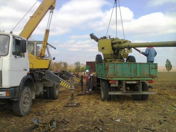 Военные инженеры продолжают выполнять боевые задачи в зоне АТО (ФОТО)