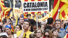 Суд Испании заблокировал неофициальное голосование о независимости Каталонии