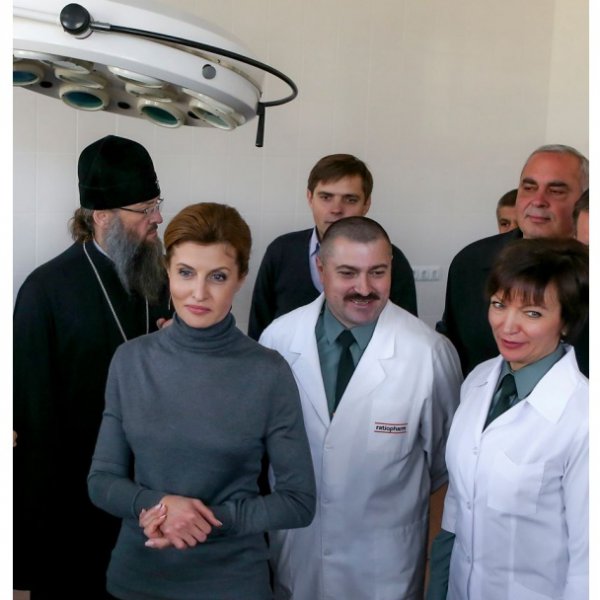 Марина Порошенко посетила будущий военный госпиталь на Запорожье (ФОТО)